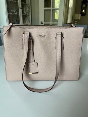 Kate Spade Large bag ,Excellent condition ! Original retail $298